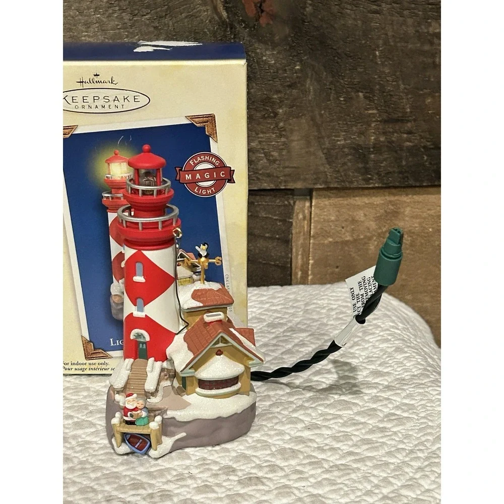 2005 Hallmark Keepsake Lighthouse Greetings Ornament - #9 in Series Magic Series
